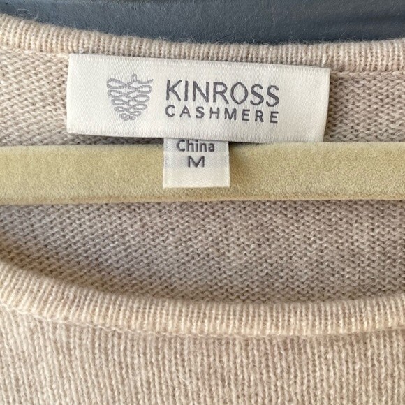 Kinross Cashmere Fringe Back Pullover Dune Size M - Picture 4 of 5